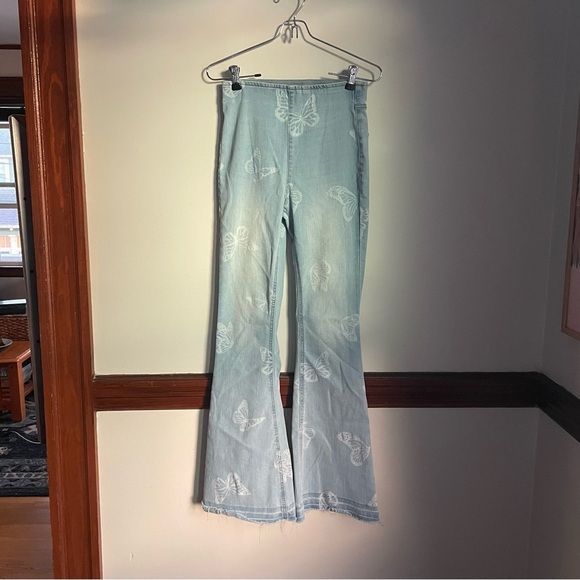 No Boundaries Y2K Light Blue Butterly Elastic Waist Flared Jeans xs - Picture 1 of 8